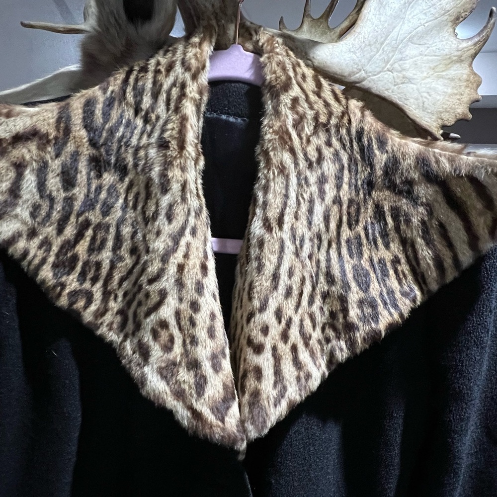 Vintage real leopard fur collar long coat